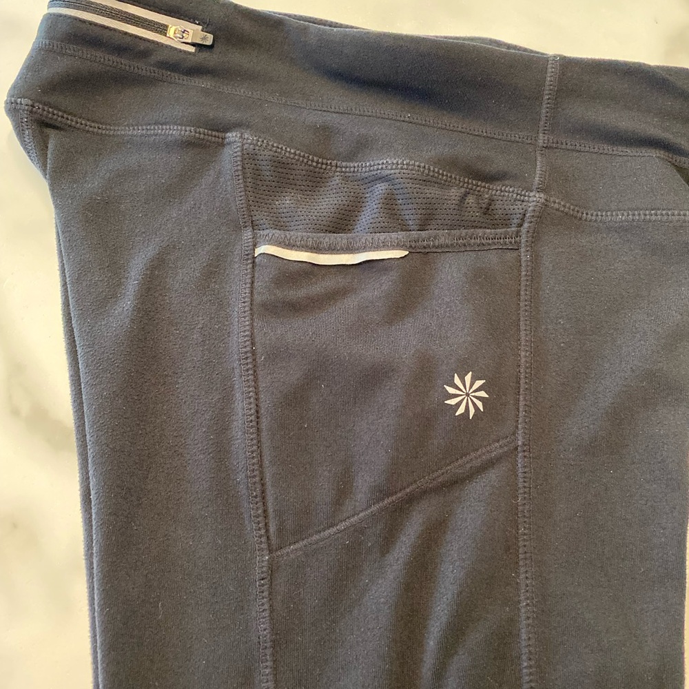 Athleta  crop leggings, Capri style leggings workout pants - Picture 8 of 16